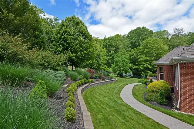 3875 Ashland Ct gallery image 10