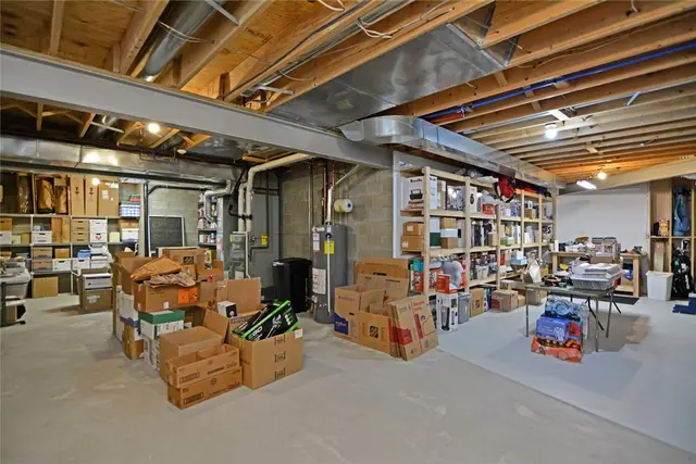 3875 Ashland Ct gallery image 19