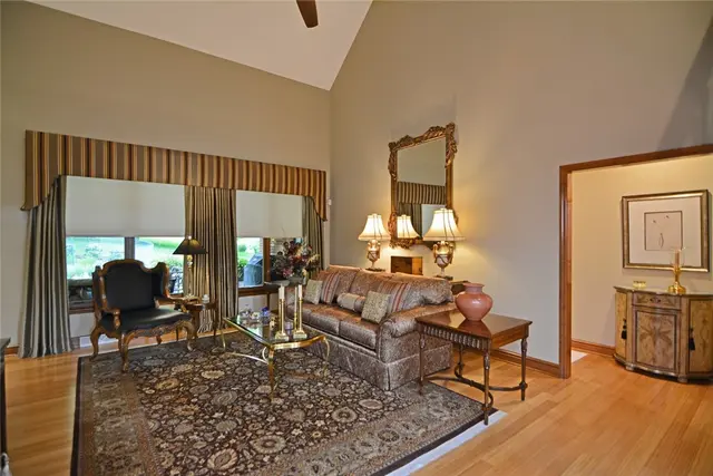 3875 Ashland Ct gallery image 21
