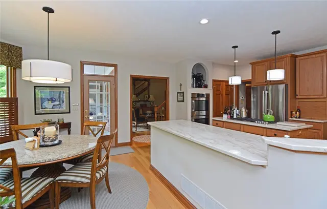3875 Ashland Ct gallery image 23