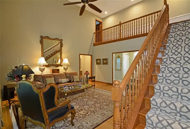 3875 Ashland Ct gallery image 24
