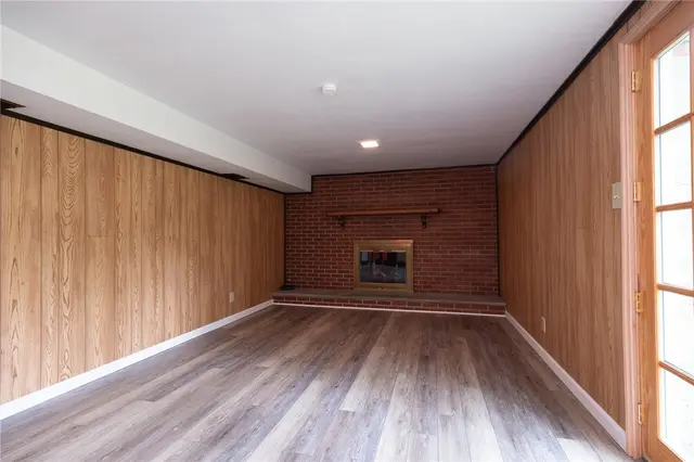 3885 COLDWATER DRIVE gallery image 19