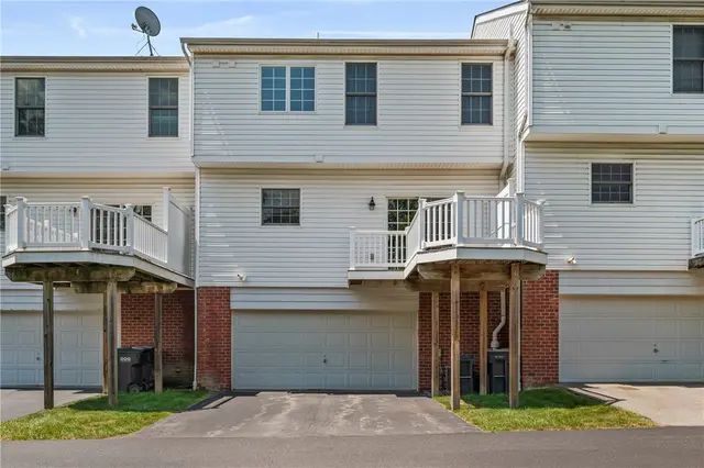 389 Marshall Heights Dr gallery image 2