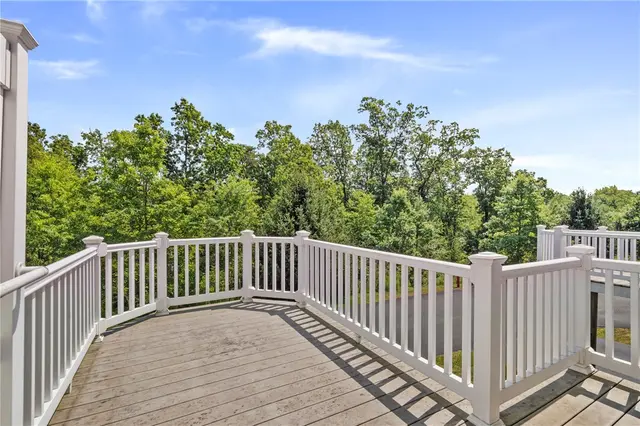 389 Marshall Heights Dr gallery image 7