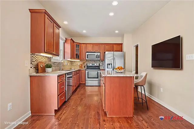 389 Marshall Heights Dr gallery image 10
