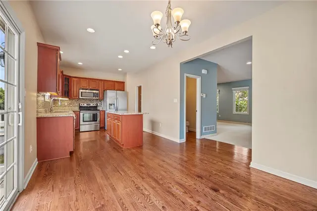 389 Marshall Heights Dr gallery image 14