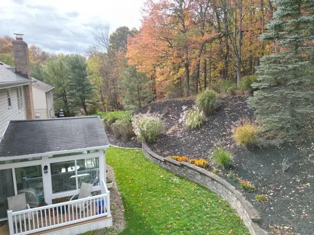 3893 Ashland Court gallery image 4
