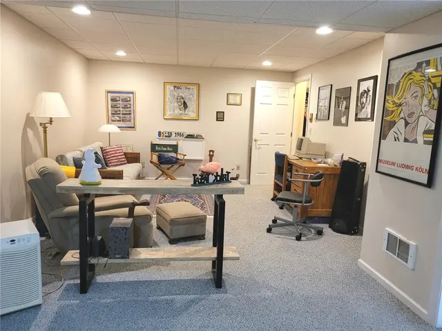 3893 Ashland Court gallery image 5