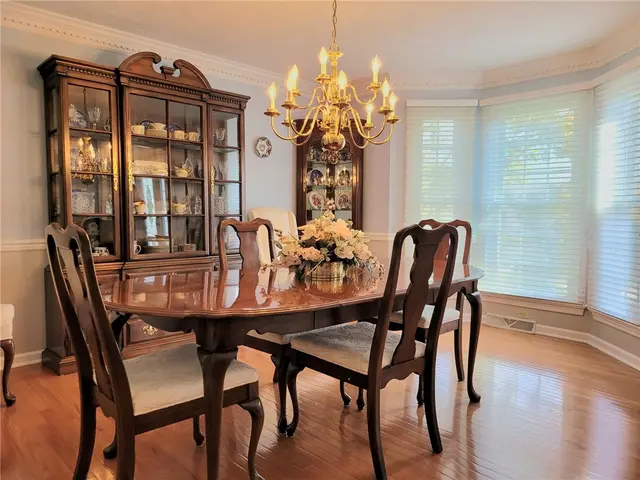 3893 Ashland Court gallery image 9