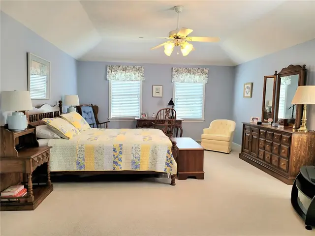 3893 Ashland Court gallery image 10