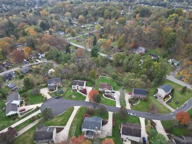 3893 Ashland Court gallery image 20