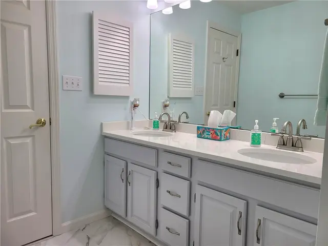 3893 Ashland Court gallery image 24