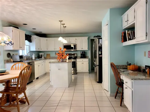 3893 Ashland Court gallery image 29