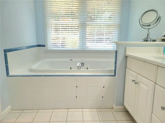 3893 Ashland Court gallery image 39
