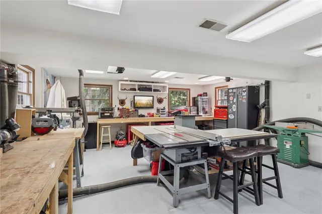 39 Canter Dr gallery image 3