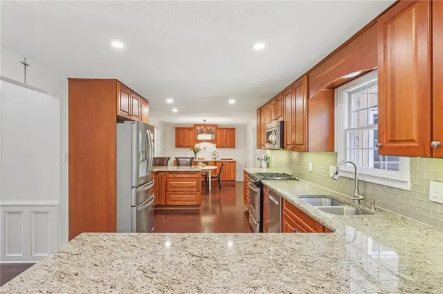 39 Canter Dr gallery image 6