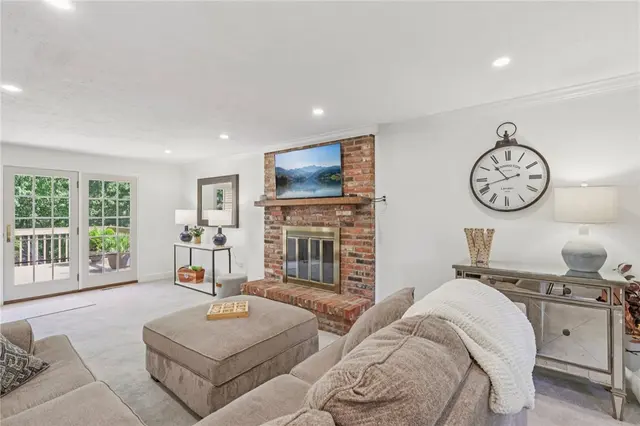 39 Canter Dr gallery image 40