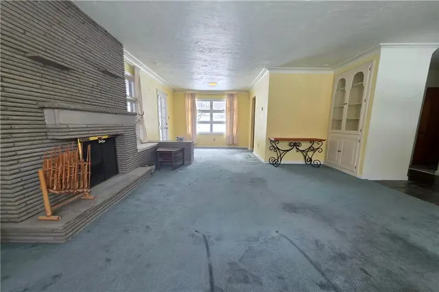 3903 Milton gallery image 2