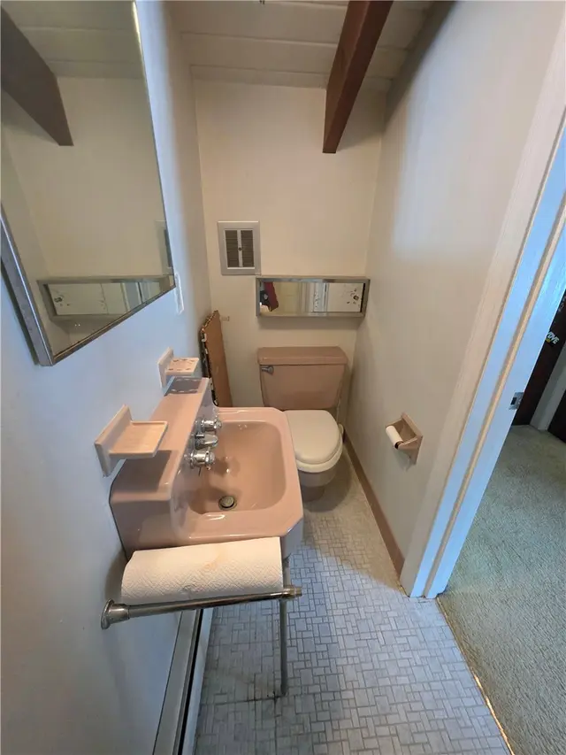 3903 Milton gallery image 28