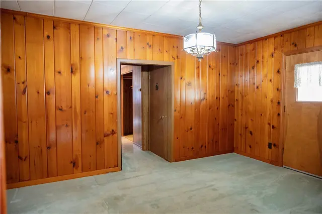 3919 Hardt DRIVE gallery image 3