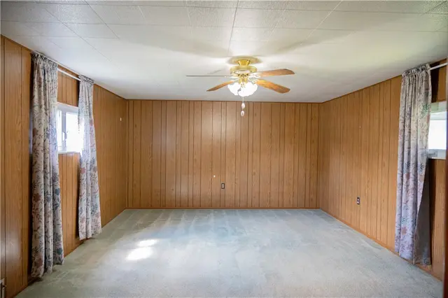 3919 Hardt DRIVE gallery image 9