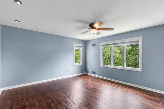 3920 Shadowood Circle gallery image 6