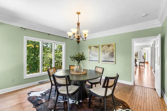 3920 Shadowood Circle gallery image 15
