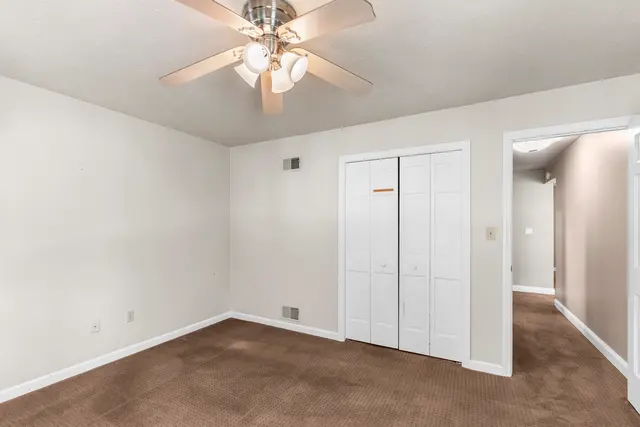 3920 Shadowood Circle gallery image 20