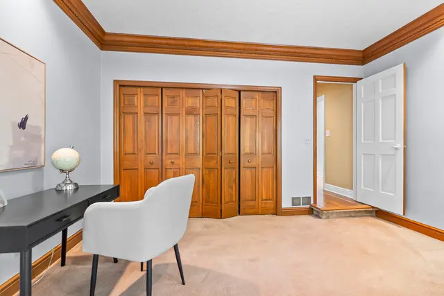 3920 Shadowood Circle gallery image 22