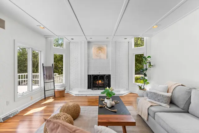 3920 Shadowood Circle gallery image 26