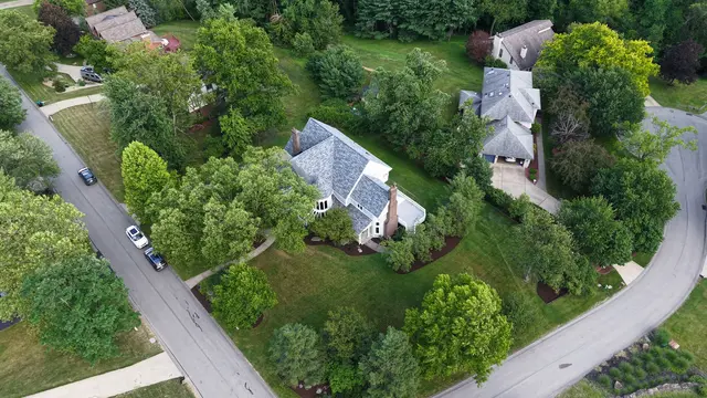 3920 Shadowood Circle gallery image 31