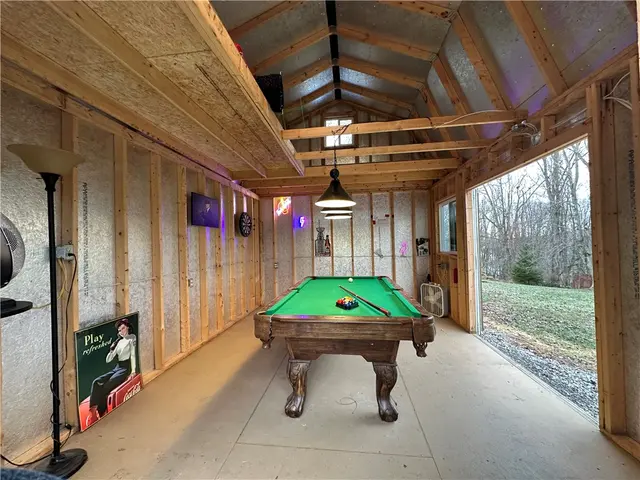 3933 Hardt Dr gallery image 5