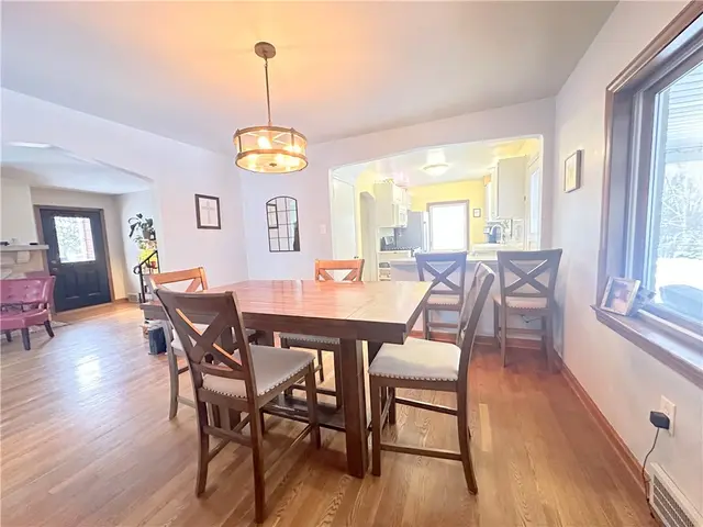 3933 Hardt Dr gallery image 19