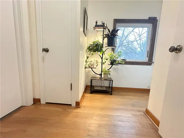 3933 Hardt Dr gallery image 30