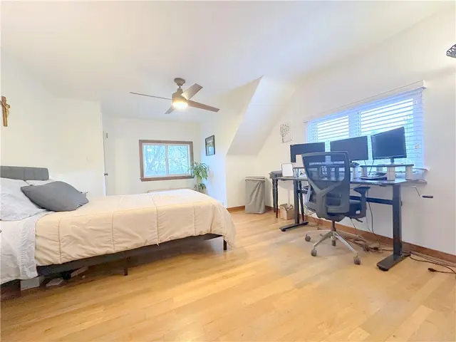 3933 Hardt Dr gallery image 33