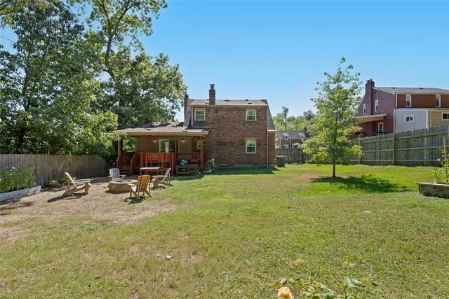 3943 Bonita Dr gallery image 2