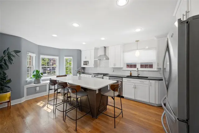 3943 Bonita Dr gallery image 8