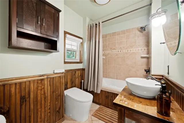 3943 Bonita Dr gallery image 16