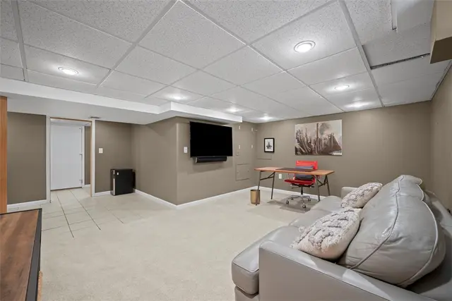 3943 Bonita Dr gallery image 22