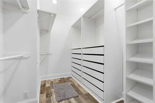 3944 Bakerstown Rd gallery image 3
