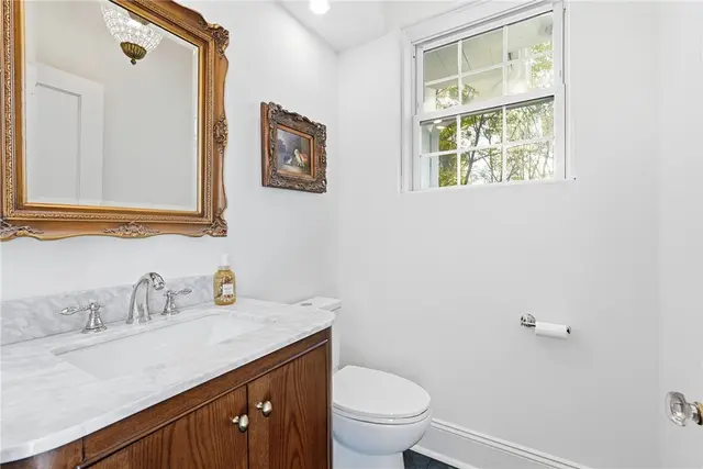 3944 Bakerstown Rd gallery image 15