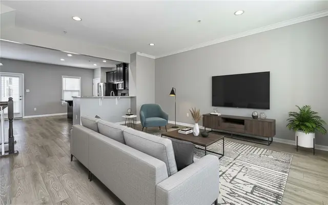 400 Fairmont Dr gallery image 10