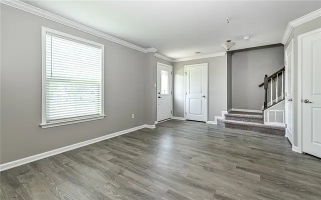 400 Fairmont Dr gallery image 22