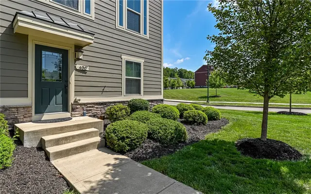 400 Fairmont Dr gallery image 26