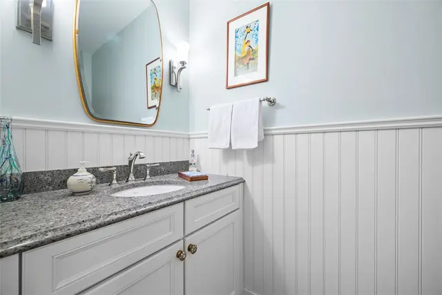 400 Fern Hollow Lane gallery image 10