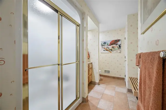 400 Fern Hollow Lane gallery image 15