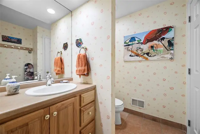 400 Fern Hollow Lane gallery image 17