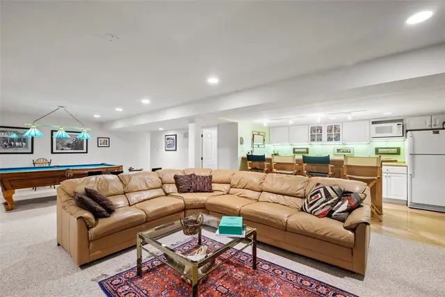 400 Fern Hollow Lane gallery image 25