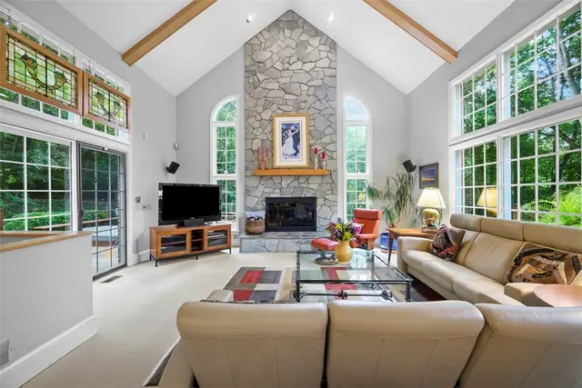 400 Fern Hollow Lane gallery image 41