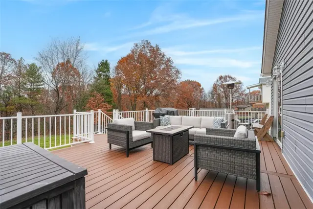 4008 Crestwood Dr gallery image 3